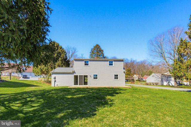 2655 HEMLOCK DR, Columbia, PA 17512