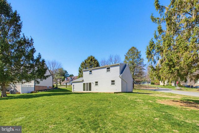 2655 HEMLOCK DR, Columbia, PA 17512