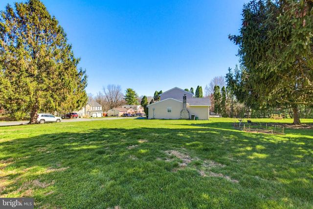 2655 HEMLOCK DR, Columbia, PA 17512