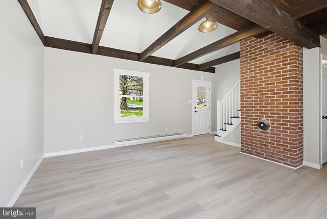 2655 HEMLOCK DR, Columbia, PA 17512