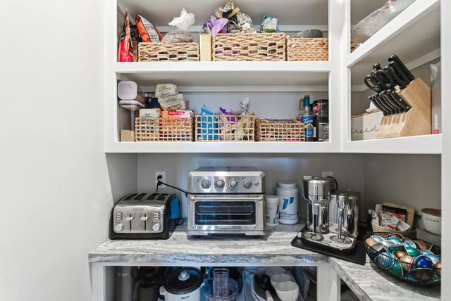 2540 N Quartz St, Andover, KS 67002