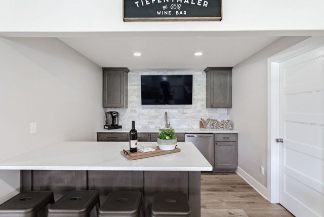 2540 N Quartz St, Andover, KS 67002