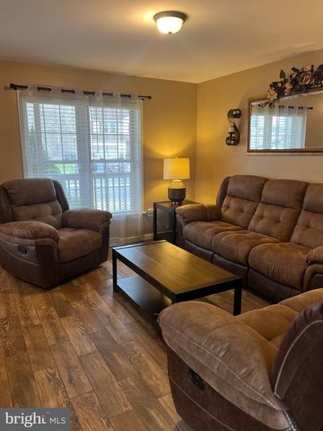 134 TWIN CREEKS DR, Jonestown, PA 17038