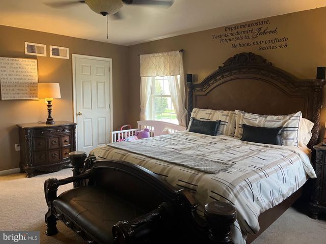 134 TWIN CREEKS DR, Jonestown, PA 17038