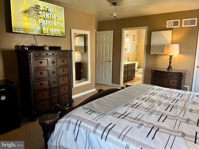 134 TWIN CREEKS DR, Jonestown, PA 17038