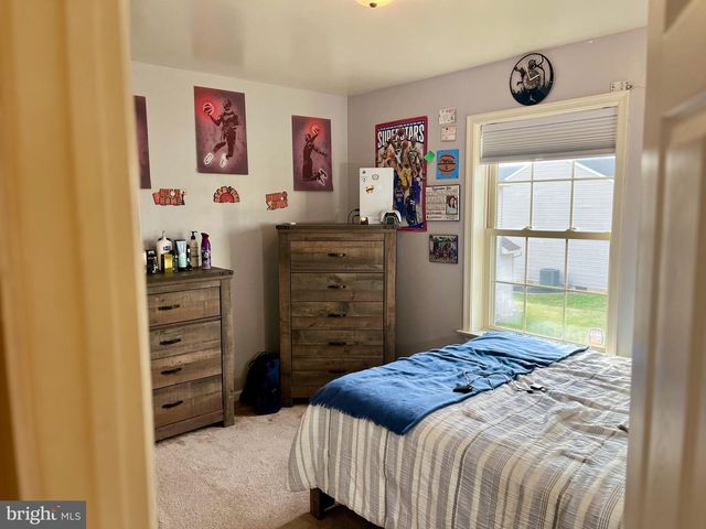 134 TWIN CREEKS DR, Jonestown, PA 17038