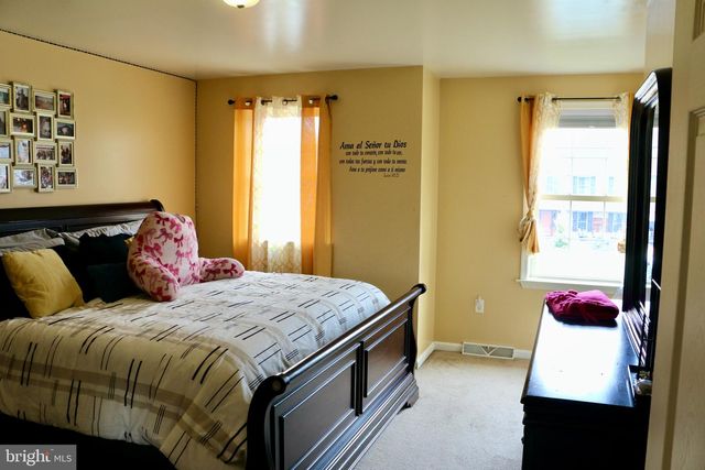 134 TWIN CREEKS DR, Jonestown, PA 17038