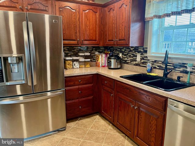 134 TWIN CREEKS DR, Jonestown, PA 17038