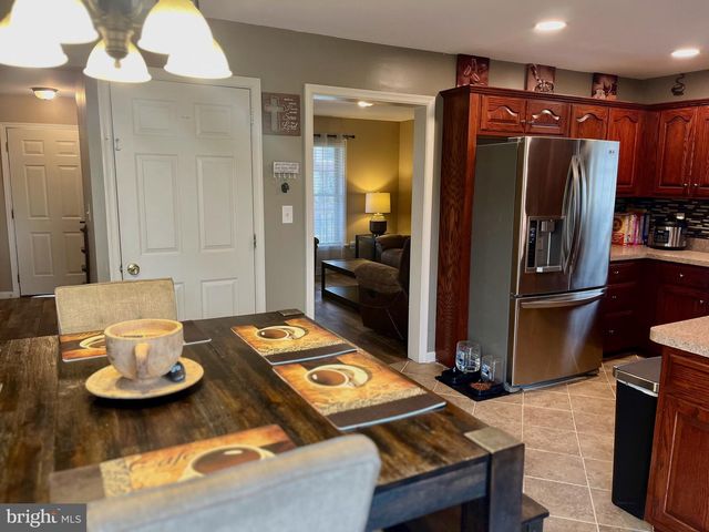 134 TWIN CREEKS DR, Jonestown, PA 17038