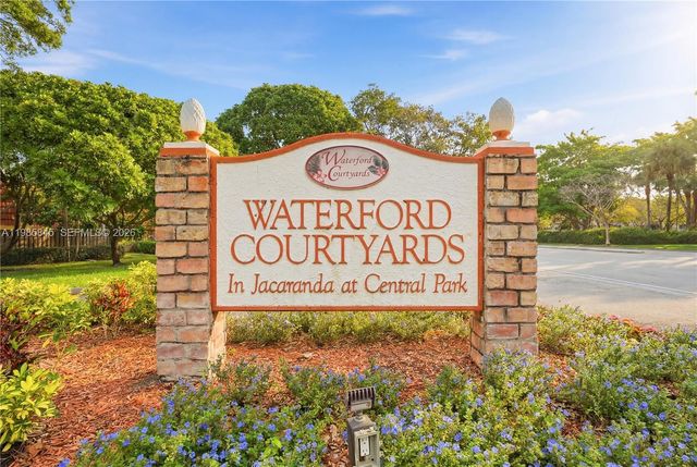 752 NW 98th Way, Plantation, FL 33324