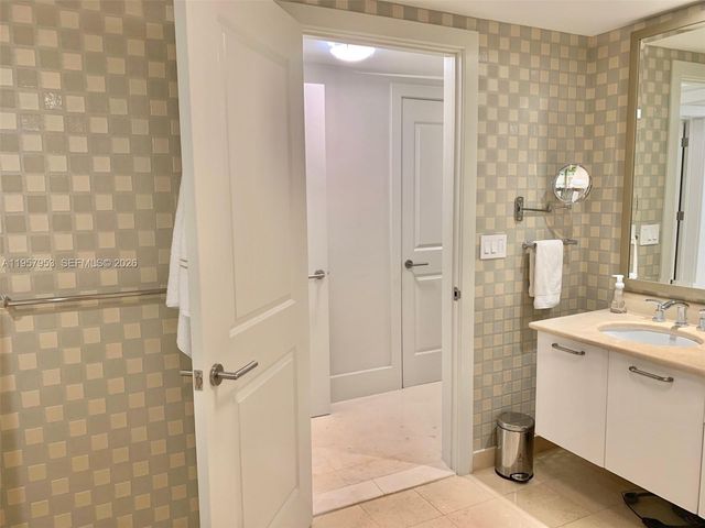 3101 S Ocean Drive 1701, Hollywood, FL 33019