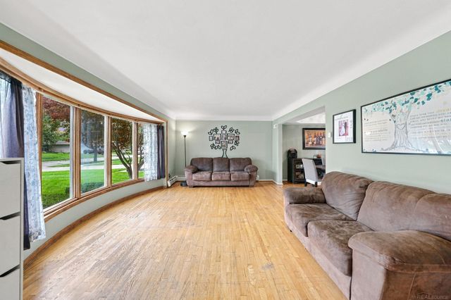 30505 Freda Drive, Warren, MI 48093