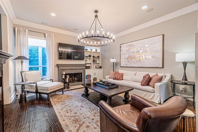 3637 Reagan Street, Dallas, TX 75219