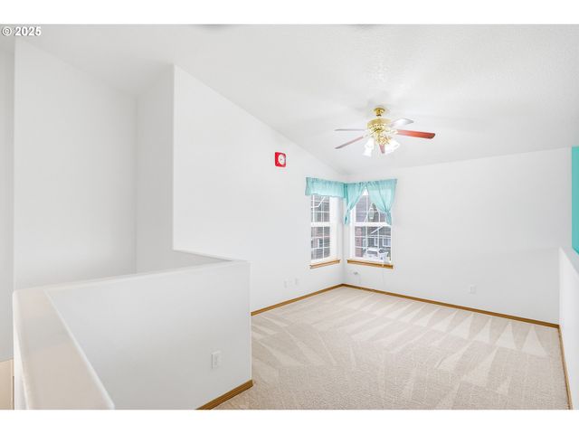 15694 Se UPMAN Way, Damascus, OR 97089