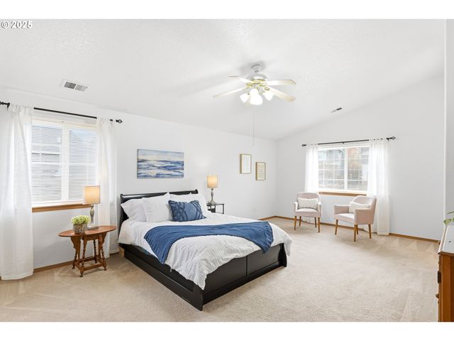 15694 Se UPMAN Way, Damascus, OR 97089