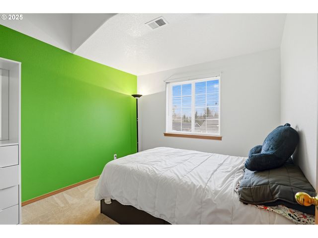 15694 Se UPMAN Way, Damascus, OR 97089