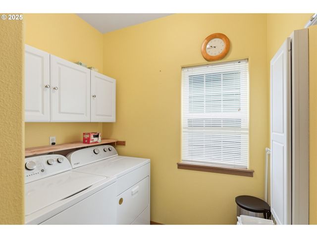 15694 Se UPMAN Way, Damascus, OR 97089