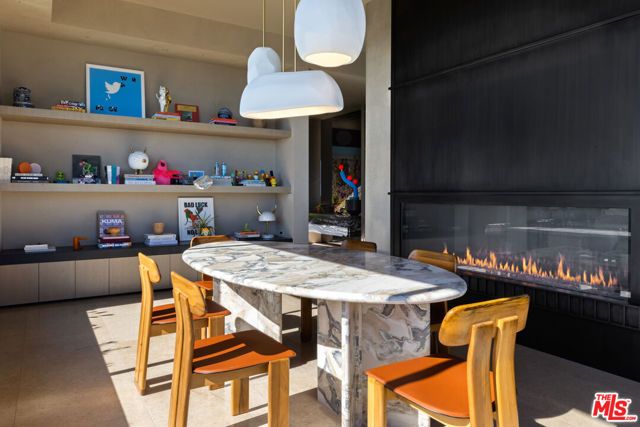 1616 Blue Jay Way, Los Angeles, CA 90069