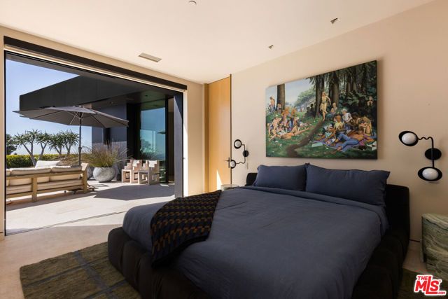 1616 Blue Jay Way, Los Angeles, CA 90069