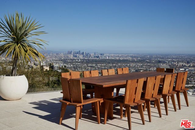 1616 Blue Jay Way, Los Angeles, CA 90069