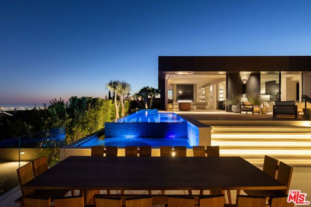 1616 Blue Jay Way, Los Angeles, CA 90069
