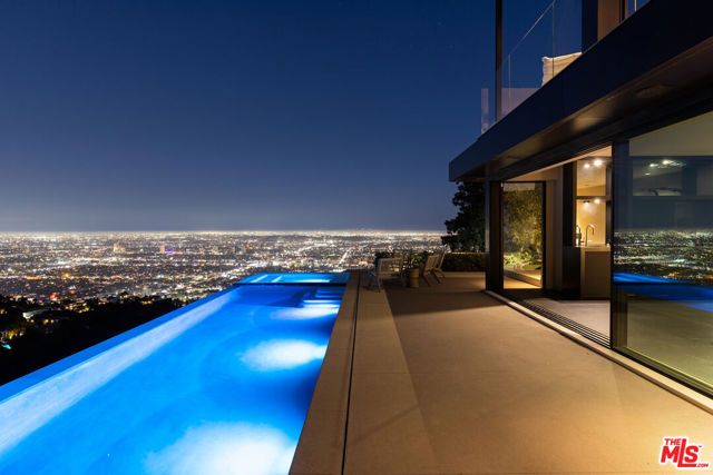 1616 Blue Jay Way, Los Angeles, CA 90069
