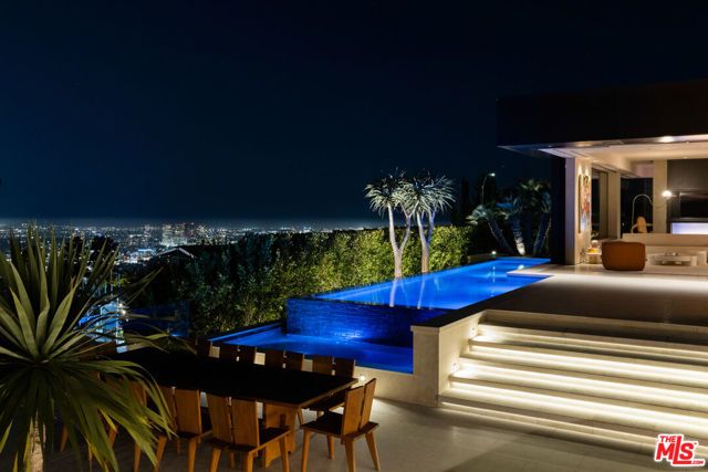 1616 Blue Jay Way, Los Angeles, CA 90069
