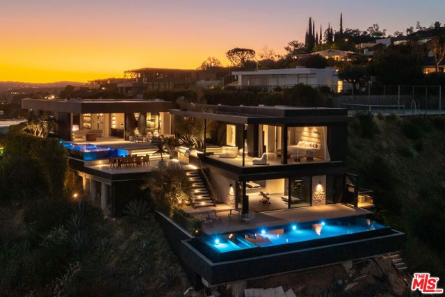 1616 Blue Jay Way, Los Angeles, CA 90069