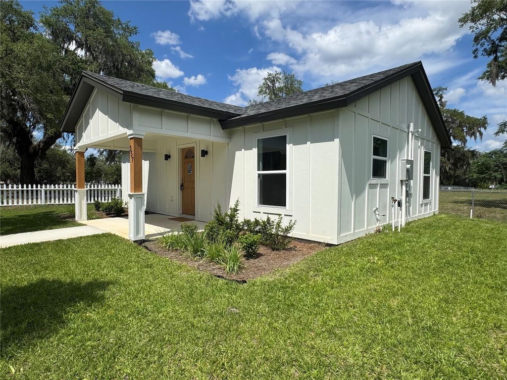 357 N MAIN AVENUE, Groveland, FL 34736