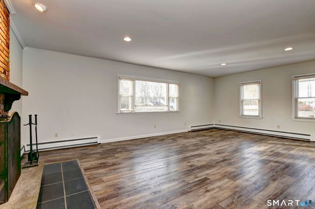 5160 Madison Avenue, Trumbull, CT 06611