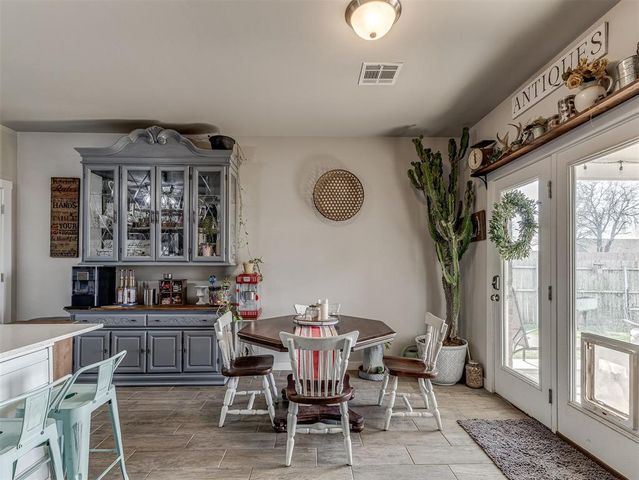 15952 Prairie Rose Drive, Mcloud, OK 74851