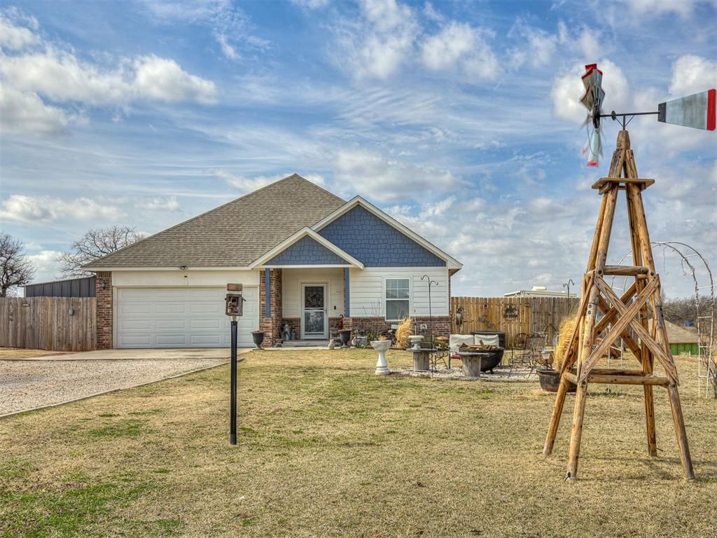 15952 Prairie Rose Drive, Mcloud, OK 74851
