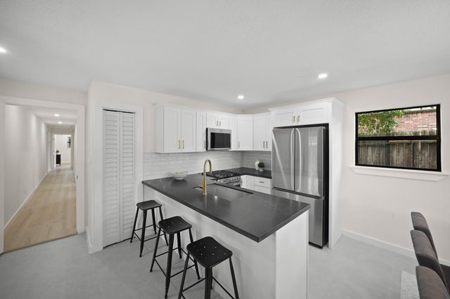 4813 Hummingbird Street, Houston, TX 77035