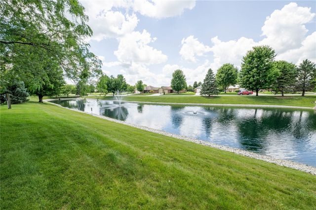 913 Golden Beech Drive, Brookville, OH 45309