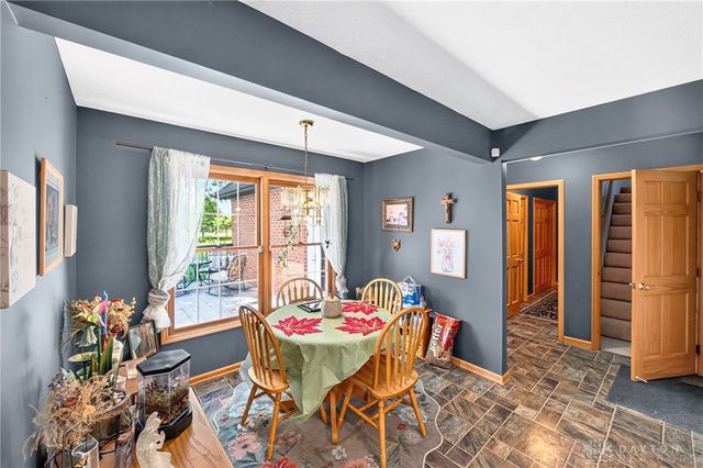 913 Golden Beech Drive, Brookville, OH 45309