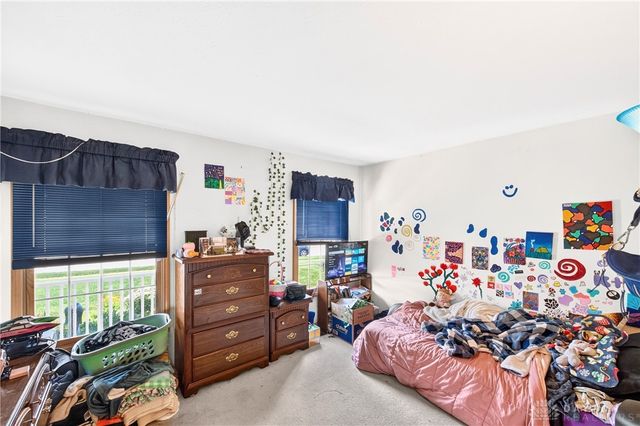 913 Golden Beech Drive, Brookville, OH 45309