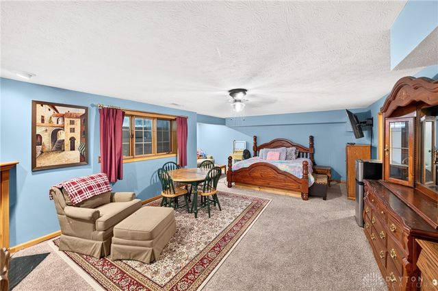 913 Golden Beech Drive, Brookville, OH 45309