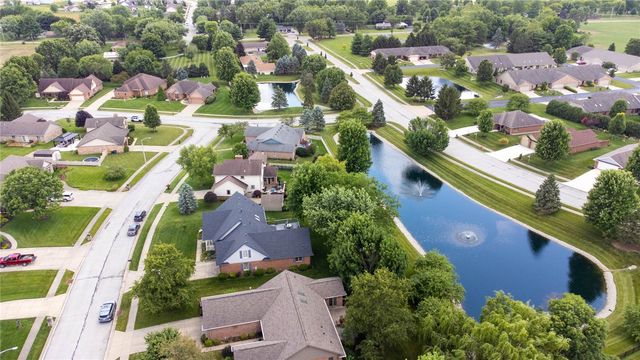 913 Golden Beech Drive, Brookville, OH 45309