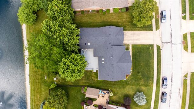 913 Golden Beech Drive, Brookville, OH 45309