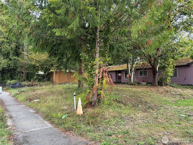 18421 44th Avenue W, Lynnwood, WA 98037