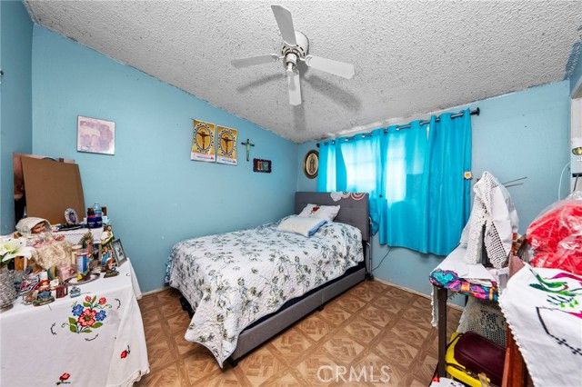 526 Nottingham Avenue, Santa Ana, CA 92703