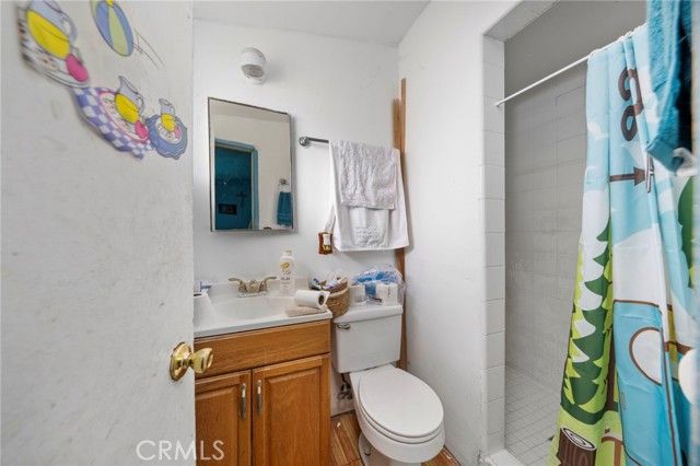 526 Nottingham Avenue, Santa Ana, CA 92703