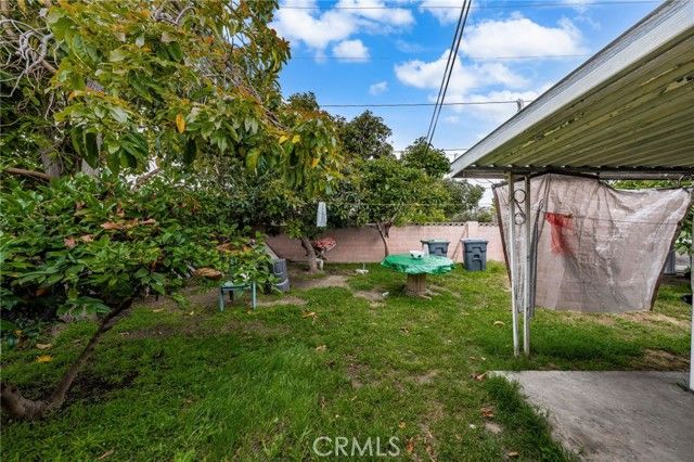 526 Nottingham Avenue, Santa Ana, CA 92703