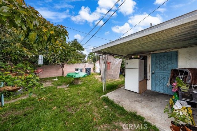 526 Nottingham Avenue, Santa Ana, CA 92703