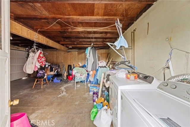 526 Nottingham Avenue, Santa Ana, CA 92703