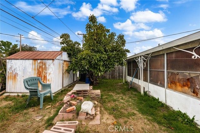 526 Nottingham Avenue, Santa Ana, CA 92703