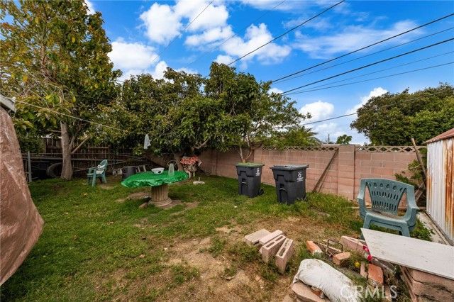 526 Nottingham Avenue, Santa Ana, CA 92703