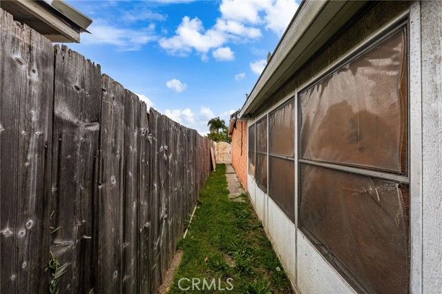 526 Nottingham Avenue, Santa Ana, CA 92703