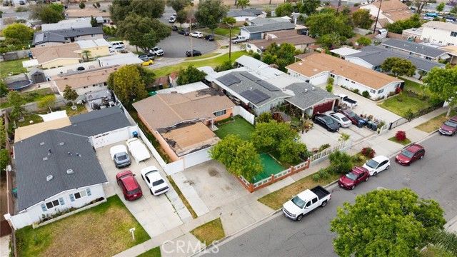 526 Nottingham Avenue, Santa Ana, CA 92703