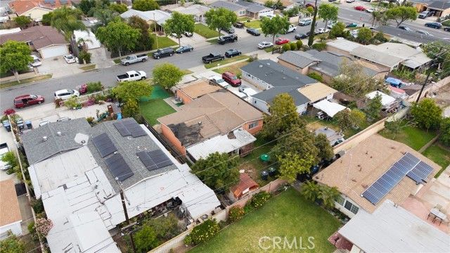 526 Nottingham Avenue, Santa Ana, CA 92703